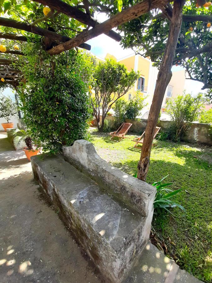 O' Suppigno - Historic House Apartamento Procida Exterior foto